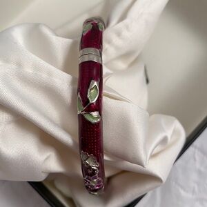 Jiu Long Xing vintage cloisonné floral bracelet